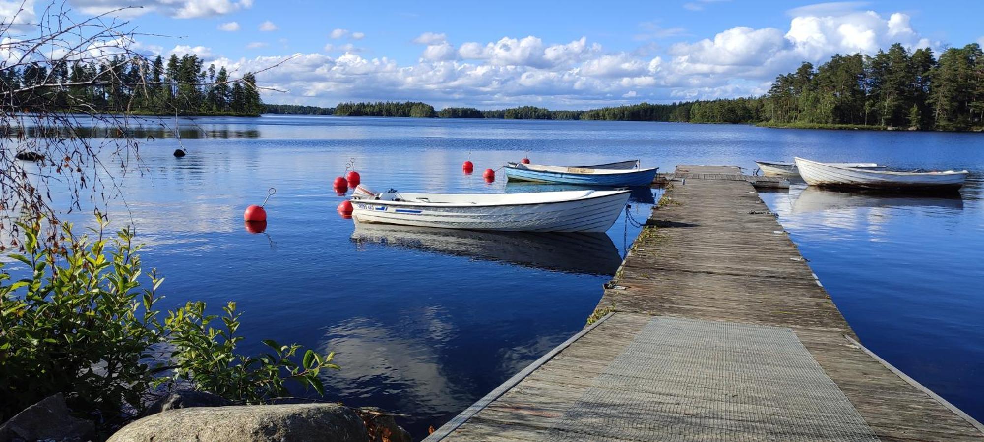 Boende I Malaskog, Near The Lake, Boat, Big Garden Ryssby Bagian luar foto